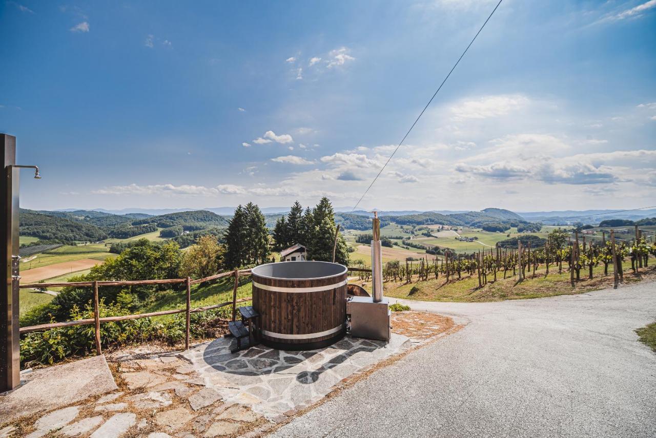 Authentic Countryside Villa With Hot Tub Veliki Kamen Exterior foto